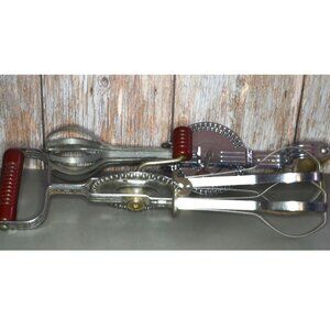 Pair Of Vintage Ekco Hi-Speed Egg Beaters Kitchen Decor Farmhouse Tools